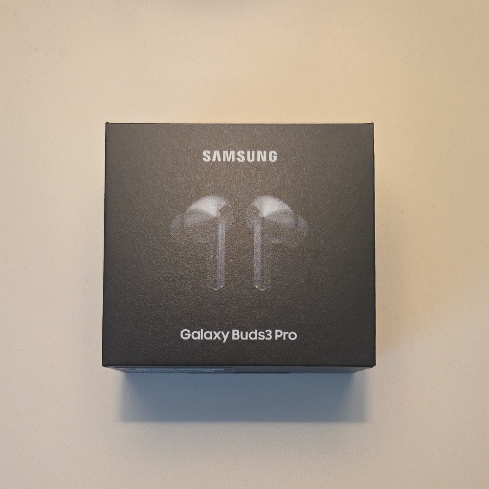 Samsung Galaxy Buds3 Pro in Black